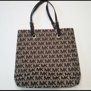 Michael Kors Signature Canvas Tote Bag. Black/Tan